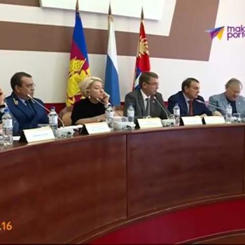 Депутаты горсобрания рассмотрели и приняли 17 проектов-решений
