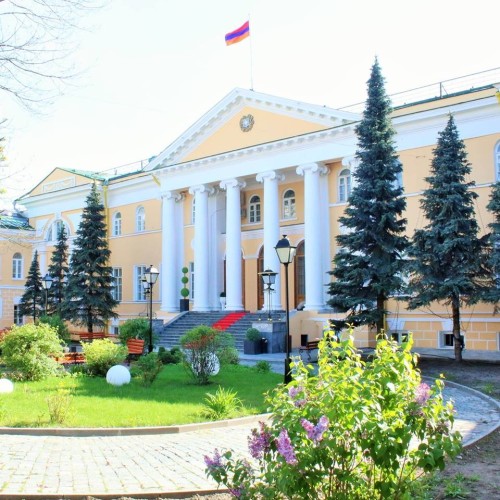 Посольство Армении, Армянская апостольская церковь и Союз армян России призвали диаспору к сдержанности