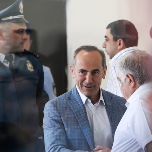 «Неуёмное желание отправить его за решётку» в чём обвиняют экс-президента Армении Роберта Кочаряна