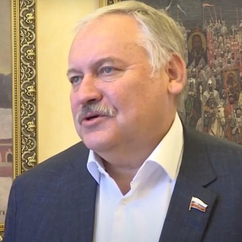 Депутат Государственной Думы Константин Затулин подписал документы о передаче скульптуры Жилинского в фонды музея