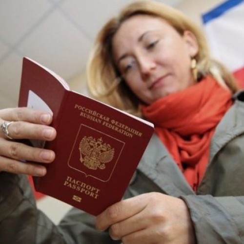Молодым украинцам закрывают льготный вход в Россию