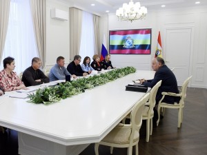 Роман Старовойт и Константин Затулин обсудили вопросы миграции в приграничье