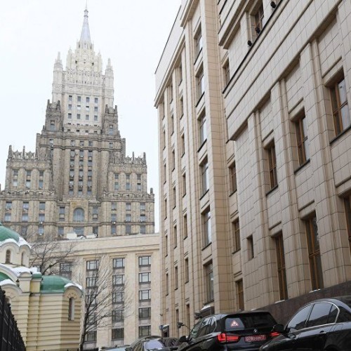 Претензии Баку безосновательны: МИД России о поездке представителей Карабаха в Москву