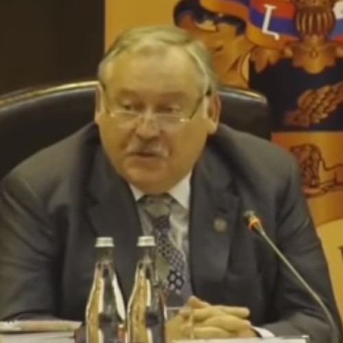 Возвращение Карабаха за стол переговоров задача сложная, но не невыполнимая