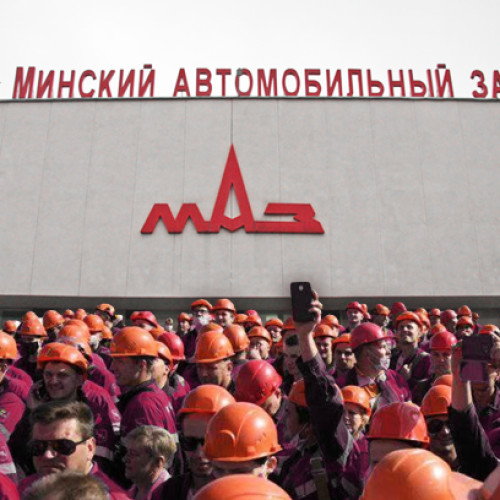 Главной угрозой Белоруссии становится внешний долг и распродажа флагманов промышленности