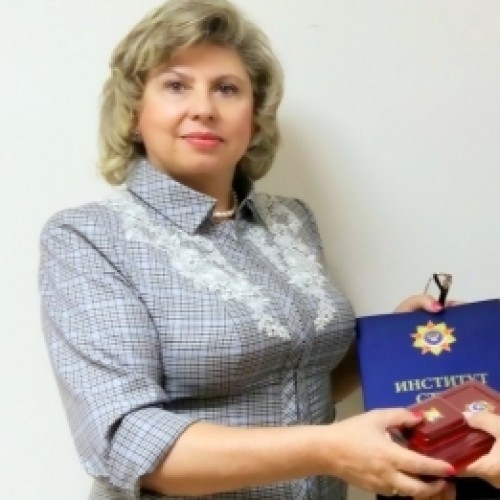 Татьяне Москальковой вручен почетный знак Института стран СНГ
